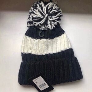 New DKNY Hat Women’s Winter Black & White Striped Lined Beanie Hat Pom Casual
